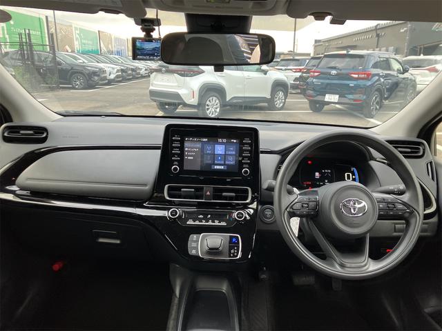 アクア Ｘ　ＥＴＣ　バックカメラ　ナビ　オートクルーズコントロール　レーンアシスト　衝突被害軽減システム　オートマチックハイビーム　オートライト　ＬＥＤヘッドランプ　スマートキー　電動格納ミラー　１００Ｖ電源（6枚目）