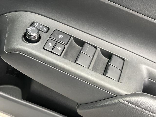 アクア Ｘ　ＥＴＣ　バックカメラ　ナビ　オートクルーズコントロール　レーンアシスト　衝突被害軽減システム　オートマチックハイビーム　オートライト　ＬＥＤヘッドランプ　スマートキー　電動格納ミラー　１００Ｖ電源（17枚目）