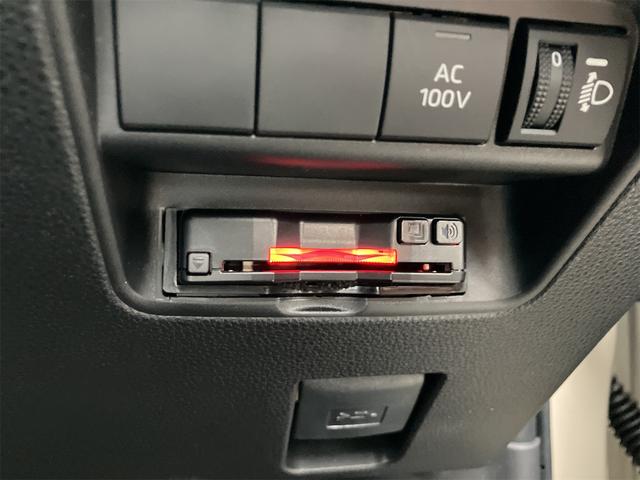 アクア Ｘ　ドライブレコーダー　ＥＴＣ　バックカメラ　ナビ　クリアランスソナー　オートクルーズコントロール　レーンアシスト　衝突被害軽減システム　オートマチックハイビーム　オートライト　ＬＥＤヘッドランプ（8枚目）