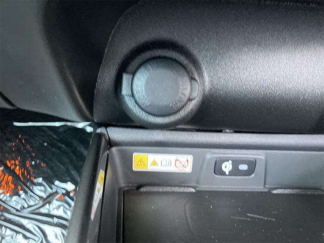 フロンクス ベースグレード　バックカメラ　クリアランスソナー　オートクルーズコントロール　レーンアシスト　衝突被害軽減システム　ナビ　ＴＶ　オートライト　ＬＥＤヘッドランプ　アルミホイール　スマートキー　アイドリングストップ（50枚目）