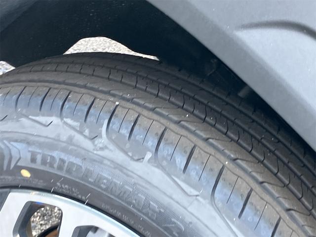 フロンクス ベースグレード　バックカメラ　クリアランスソナー　オートクルーズコントロール　レーンアシスト　衝突被害軽減システム　ナビ　ＴＶ　オートライト　ＬＥＤヘッドランプ　アルミホイール　スマートキー　アイドリングストップ（66枚目）