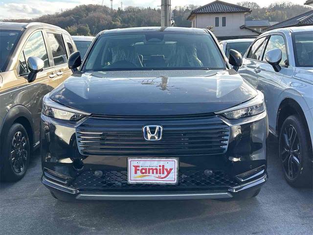 ヴェゼル ｅ：ＨＥＶ　Ｚ　登録済み未使用車　バックカメラ　クリアランスソナー　オートクルーズコントロール　レーンアシスト　衝突被害軽減システム　オートライト　ＬＥＤヘッドランプ　アルミホイール　スマートキー　電動格納ミラー（17枚目）