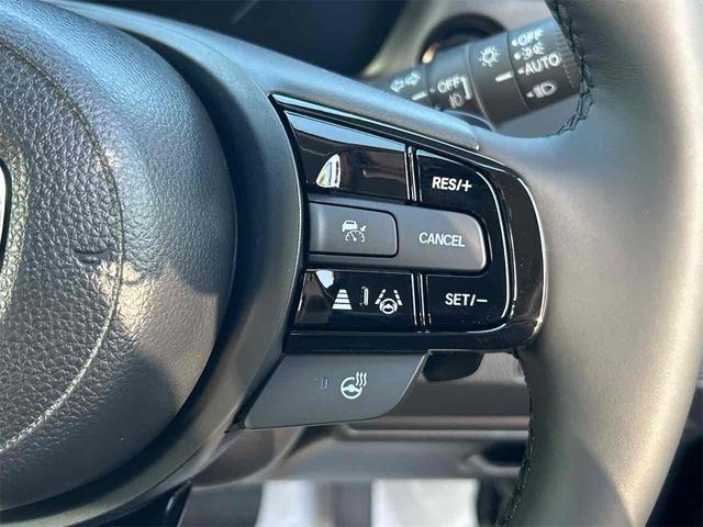 ヴェゼル ｅ：ＨＥＶ　Ｚ　登録済み未使用車　バックカメラ　クリアランスソナー　オートクルーズコントロール　レーンアシスト　衝突被害軽減システム　オートライト　ＬＥＤヘッドランプ　アルミホイール　スマートキー　電動格納ミラー（45枚目）