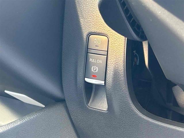 セレナ ｅ－パワー　ハイウェイスターＶ　登録済み未使用車　バックカメラ　サイドカメラ　クリアランスソナー　オートクルーズコントロール　衝突被害軽減システム　両側電動スライドドア　オートマチックハイビーム　オートライト　ＬＥＤヘッドランプ（54枚目）