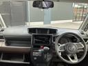 毎回座るフロントシート。運転席は必ず使用する部分ですので、座り心地が重要です!