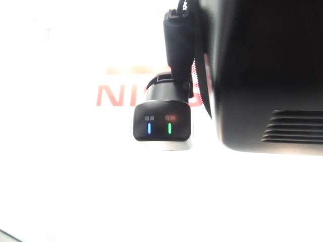 ノート １．２　Ｘ　９インチナビ／ドラレコ前後／ＥＴＣ　衝突被害軽減ブレ－キ　ＥＴＣ付　レーンアシスト　インテリジェントキー　ワンオーナー　ドラレコ　アイドリングストップ　整備記録簿　盗難防止システム　ワンセグＴＶ　ＴＶナビ　サイドカーテンエアバック（17枚目）