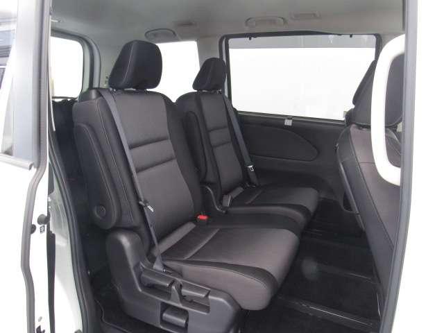 セレナ 1.2 e-POWER ハイウェイスター V ナビ/後席モニタ-/アラビュ/プロパイ/スマ- 360°カメラ エマジェンシーブレーキ 1オナ スマキー バックカメラ LED レーンアシスト 点検記録簿付 ETC Aストップ イモビ フルオートエアコン アルミホイール エアバック メモリーナビ(8枚目)