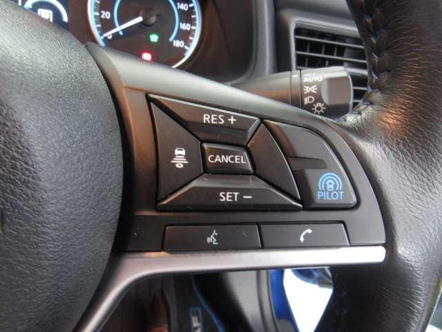 リーフ AUTECH 9インチナビ/アラビュ/プロパイ/シートヒ-タ アダプティブクルーズコントロール バックモニター 全方位カメラ LEDヘッドライト インテリジェントキー 車線逸脱警報 オートエアコン ETC メモリーナビ ワンセグTV 記録簿 アルミ(19枚目)