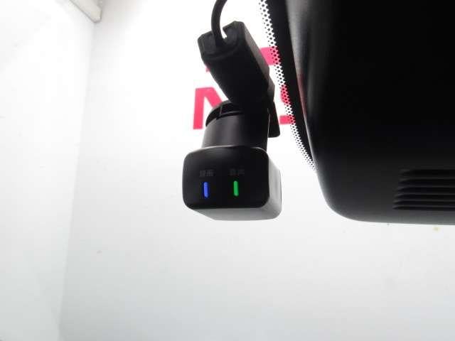 オーラ １．２　Ｇ　レザーエディション　ＮＣナビ／アラビュ／ＢＯＳＥ／ドラレコ前後／プロパ　ワンオーナ　追突防止　レーダークルーズ　車線逸脱警報装置　ＬＥＤ　ドライブレコーダー　盗難防止　記録簿　バックモニター　ＥＴＣ　インテリジェントキー　メモリーナビゲーション　ＡＷ　キーレスエントリー（12枚目）