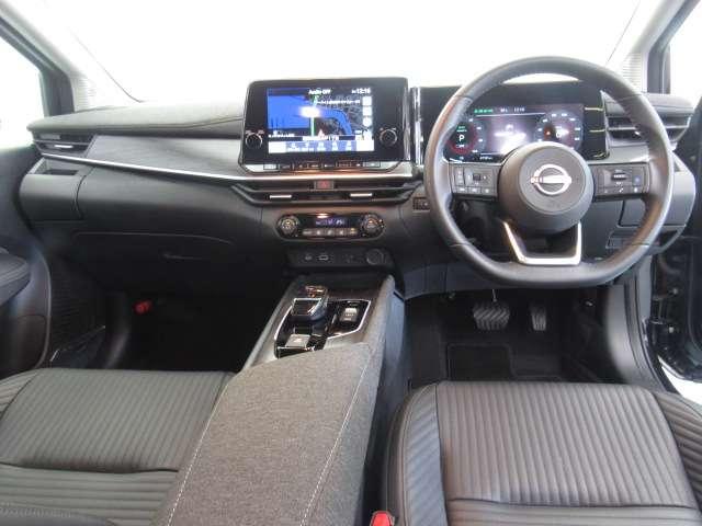 オーラ 1.2 G レザーエディション 社用車UP/9インチナビ/アラビュ/BOSE/プロ ワンオーナ 追突防止 レーダークルーズ 車線逸脱警報装置 LED 盗難防止 記録簿 バックモニター ETC インテリジェントキー メモリーナビゲーション AW キーレスエントリー オートエアコン(3枚目)