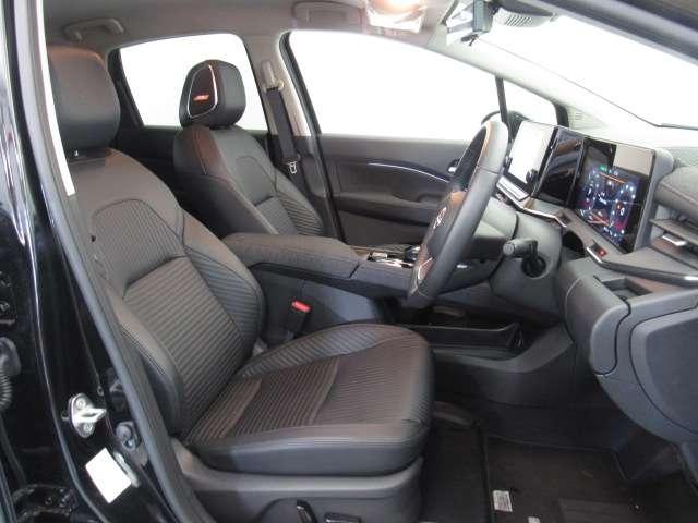 オーラ 1.2 G レザーエディション 社用車UP/9インチナビ/アラビュ/BOSE/プロ ワンオーナ 追突防止 レーダークルーズ 車線逸脱警報装置 LED 盗難防止 記録簿 バックモニター ETC インテリジェントキー メモリーナビゲーション AW キーレスエントリー オートエアコン(7枚目)