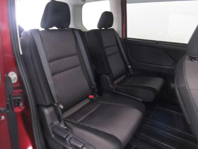 セレナ ２．０　ハイウェイスター　Ｖ　１０インチナビ／後席モニタ－／プロパイ／アラビ　アラウンドビュ－　１オナ　アルミ　衝突被害軽減　ＬＤＰ　エアバッグ　両側オートスライドドア　ＬＥＤライト　インテリジェントキー　点検記録簿　サイドカメラ　メモリーナビ　アダプティブクルーズコントロール（5枚目）