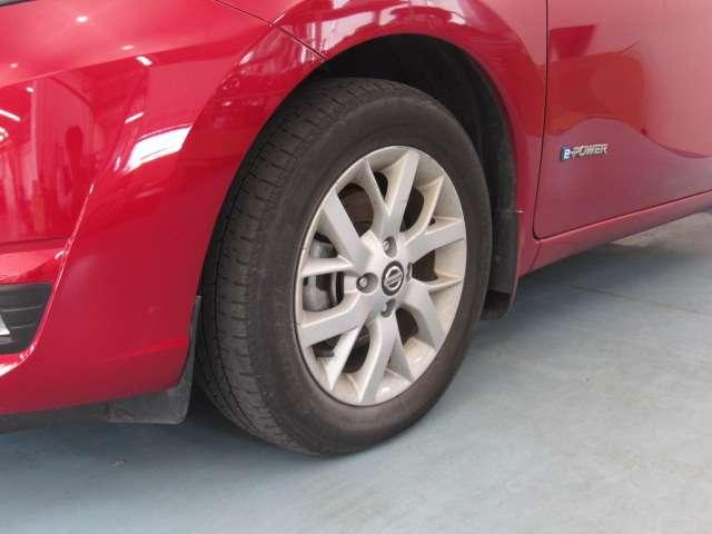 ノート 1.2 e-POWER メダリスト ナビ/アラビュ/ETC/クルコン 被害軽減ブレーキ TVナビ バックモニター クルコン インテリキー アイドリングストップ 盗難防止装置 LEDランプ 車線逸脱警報システム ワンオーナー キーフリー アルミホイール ETC 記録簿(11枚目)