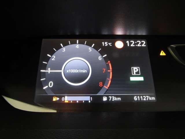 セレナ 2.0 X VセレクションII 9インチナビ/後席モニタ-/アラビュ/ドラレ(6枚目)