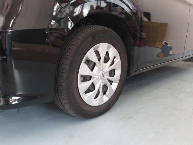 セレナ 2.0 X VセレクションII 9インチナビ/後席モニタ-/アラビュ/ドラレ(13枚目)