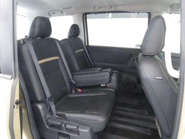 セレナ ２．０　ハイウェイスターＶ　ＮＣナビ／アラビュ／ドラレコ前後／プロパイ／ＥＴ　Ｗ電動スライド　レーダークルコン　レーンアシスト　ＬＥＤランプ　ワンオーナー車　盗難防止システム　ＥＴＣ装備　カーテンエアバッグ　アルミホイール　キーフリー　メモリ－ナビ　ナビＴＶ　エアコン　ドラレコ（8枚目）