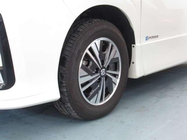 セレナ １．２　ｅ－ＰＯＷＥＲ　ハイウェイスター　Ｖ　ナビ／後席モニタ－／プロパイ／バックモニタ－／　エマジェンシーブレーキ　１オナ　スマキー　バックカメラ　ＬＥＤ　レーンアシスト　点検記録簿付　ＥＴＣ　ドラレコ　Ａストップ　イモビ　フルオートエアコン　アルミホイール　エアバック　メモリーナビ　ＡＢＳ（11枚目）