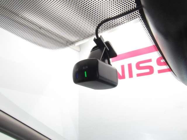 セレナ １．２　ｅ－ＰＯＷＥＲ　ハイウェイスター　Ｖ　ナビ／後席モニタ－／プロパイ／バックモニタ－／　エマジェンシーブレーキ　１オナ　スマキー　バックカメラ　ＬＥＤ　レーンアシスト　点検記録簿付　ＥＴＣ　ドラレコ　Ａストップ　イモビ　フルオートエアコン　アルミホイール　エアバック　メモリーナビ　ＡＢＳ（15枚目）