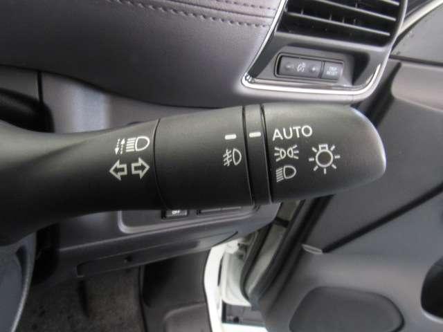 セレナ １．２　ｅ－ＰＯＷＥＲ　ハイウェイスター　Ｖ　ナビ／後席モニタ－／プロパイ／バックモニタ－／　エマジェンシーブレーキ　１オナ　スマキー　バックカメラ　ＬＥＤ　レーンアシスト　点検記録簿付　ＥＴＣ　ドラレコ　Ａストップ　イモビ　フルオートエアコン　アルミホイール　エアバック　メモリーナビ　ＡＢＳ（18枚目）