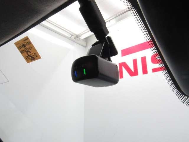 ルークス ６６０　ハイウェイスターＸ　９インチディスプレイオーディオ／ドラレコ前　アイスト　衝突被害軽減ブレ－キ　マルチビューカメラ　車線逸脱警報装置　ＥＴＣ　ＬＥＤ　スマートキー　パワーウィンドウ　ワンオーナー　カーテンエアバック　ドライブレコーダー　バックカメラ　記録簿　ＡＢＳ（16枚目）