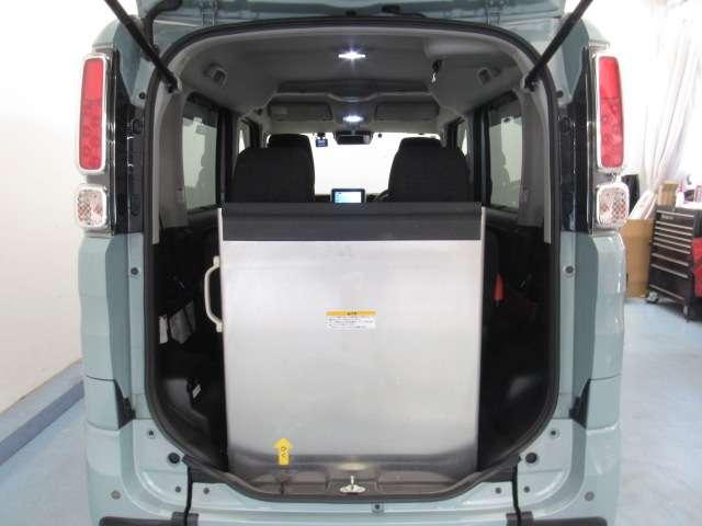 スペーシア ６６０　ハイブリッド　Ｘ　ウィズ　車いす移動車　リアシート付　８インチナビ／バックモニタ－／ＥＴＣ（4枚目）