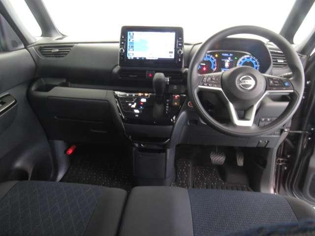 ルークス ６６０　ハイウェイスターＸ　プロパイロット　エディション　９インチナビ／アラビュ／ドラレコ／プロパイ／　左右パワースライドドア　アイドリング　イモビ　パノラマモニター　助手席エアバッグ　衝突軽減ブレーキ　ＰＷ　ナビ＆ＴＶ　１セグ　ＬＥＤヘッドライト　ＬＤＷ　スマートキー　ワンオーナー車　バックカメラ（3枚目）