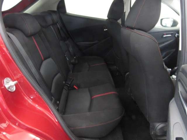 デミオ １．５　ＸＤ　ツーリング　ディーゼルターボ　ディスプレイオーディオ／バックモニタ－／ＥＴＣ　スマートキ　ＡＡＣ　Ｂカメ　Ａストップ　１オーナー車　全席パワーウインドウ　ＰＳ　キーレスエントリー　サイドエアバッグ　アルミホイール　ＡＢＳ　セキュリティ　助手席エアバッグ　衝突軽減ブレ　記録簿有（7枚目）