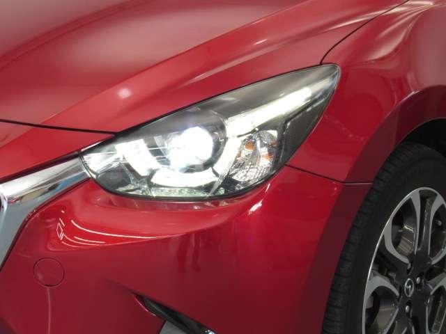 デミオ １．５　ＸＤ　ツーリング　ディーゼルターボ　ディスプレイオーディオ／バックモニタ－／ＥＴＣ　スマートキ　ＡＡＣ　Ｂカメ　Ａストップ　１オーナー車　全席パワーウインドウ　ＰＳ　キーレスエントリー　サイドエアバッグ　アルミホイール　ＡＢＳ　セキュリティ　助手席エアバッグ　衝突軽減ブレ　記録簿有（9枚目）