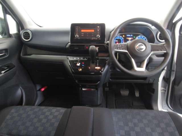 デイズ ６６０　ハイウェイスターＸ　ＣＤチュ－ナ－／バックモニタ－／ＥＴＣ　ブレーキサポート　ＬＥＤ　イモビライザー　１オーナー　インテリジェントキー　レーンキープ　バックカメラ　アイドリングストップ　オートエアコン　デュアルエアバッグ　記録簿　アルミホイール　キーレス（3枚目）