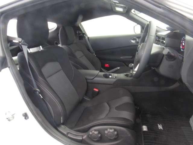 フェアレディZ 3.0 ナビ/バックモニタ-/ETC/クルコン/純正OPリ インテリジェントクルーズコントロール LEDヘッド バックカメラ 衝突軽減システム ワンオーナー エアコン パワーウィンドウ パワーステアリング レーンアシスト ETC アルミホイール(7枚目)