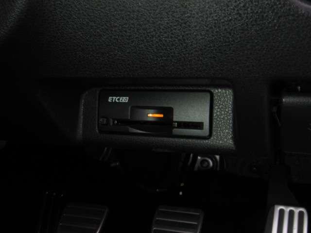 フェアレディZ 3.0 ナビ/バックモニタ-/ETC/クルコン/純正OPリ インテリジェントクルーズコントロール LEDヘッド バックカメラ 衝突軽減システム ワンオーナー エアコン パワーウィンドウ パワーステアリング レーンアシスト ETC アルミホイール(18枚目)