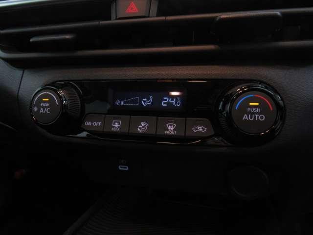 ノート 1.2 X 当社社用車UP/9インチナビ/バックモニタ-/E リアカメラ 衝突被害軽減ブレ-キ ETC付 禁煙車 LEDヘッドライト レーンアシスト インテリジェントキー ワンオーナー アイドリングストップ 整備記録簿 盗難防止システム ワンセグTV TVナビ(9枚目)