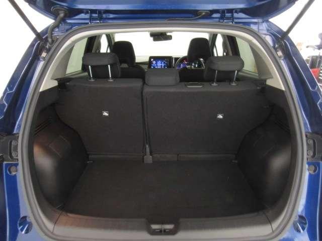 ノート 1.2 X 当社社用車UP/9インチナビ/バックモニタ-/E リアカメラ 衝突被害軽減ブレ-キ ETC付 禁煙車 LEDヘッドライト レーンアシスト インテリジェントキー ワンオーナー アイドリングストップ 整備記録簿 盗難防止システム ワンセグTV TVナビ(13枚目)