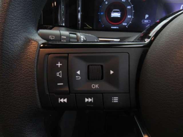 ノート 1.2 X 当社社用車UP/9インチナビ/バックモニタ-/E リアカメラ 衝突被害軽減ブレ-キ ETC付 禁煙車 LEDヘッドライト レーンアシスト インテリジェントキー ワンオーナー アイドリングストップ 整備記録簿 盗難防止システム ワンセグTV TVナビ(16枚目)