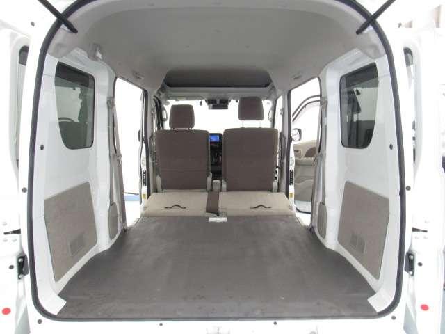 NV100クリッパーバン 660 GX ハイルーフ 純正ナビ/バックモニタ-/ドラレコ/ETC キーレスエントリーキー パワーウィンドー 助手席エアバック ドラレコ エアコン スマートキー ワンオーナー ETC レーンアシスト 運転席エアバック 記録簿有 パワステ ABS 寒冷地仕様 ワンセグ(11枚目)