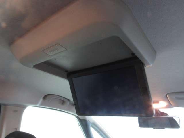 セレナ ２．０　ハイウェイスター　Ｖ　１０インチナビ／後席モニタ－／アラビュ／プロパ　アラウンドビュ－　１オナ　アルミ　衝突被害軽減　ＬＤＰ　エアバッグ　両側オートスライドドア　ＬＥＤライト　インテリジェントキー　点検記録簿　サイドカメラ　メモリーナビ　アダプティブクルーズコントロール（10枚目）