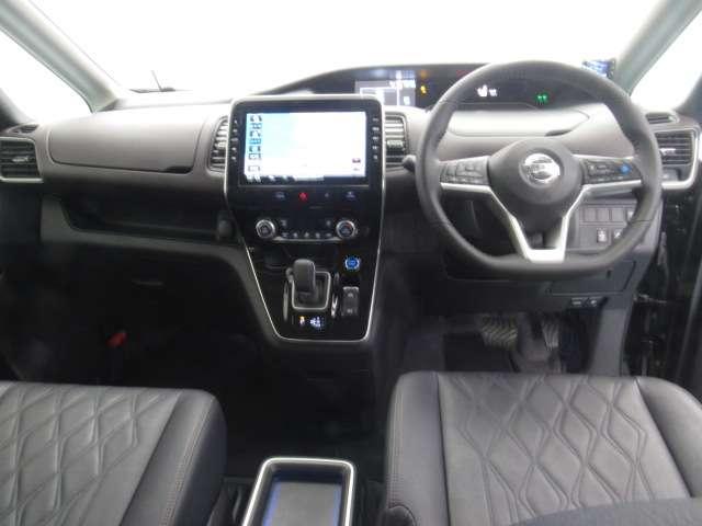 セレナ １．２　ｅ－ＰＯＷＥＲ　ハイウェイスター　Ｇ　１０インチナビ／後席モニタ－／防水シート／アラ　３６０度カメラ　衝突軽減ブレーキ　両側パワースライドドア　ＬＤＰ　ＬＥＤヘッドライト　インテリジェントキー　ドライブレコーダー　ＥＴＣ　レーダークルコン　オートエアコン　１オーナー　ワンセグＴＶ（3枚目）