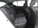 ◆後部座席◆後席も大人の方でもゆったり乗れるスペースを確保。足元も深くシートのクッションも柔らかくロングドライブの疲労を軽減してくれます。