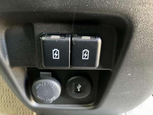 スペーシア ６６０　　ナビ　全周囲カメラ　衝突被害軽減ブレーキ　デュアルセンサーブレーキＳ　両側パワードア　車線逸脱　ｉ－ｓｔｏｐ　フリーキー　ナビＴＶ　サイドエアバック　ダブルエアバック　メモリーナビ　ＡＡＣ　バックモニター　整備記録簿　運転席エアバッグ　ＡＢＳ（13枚目）