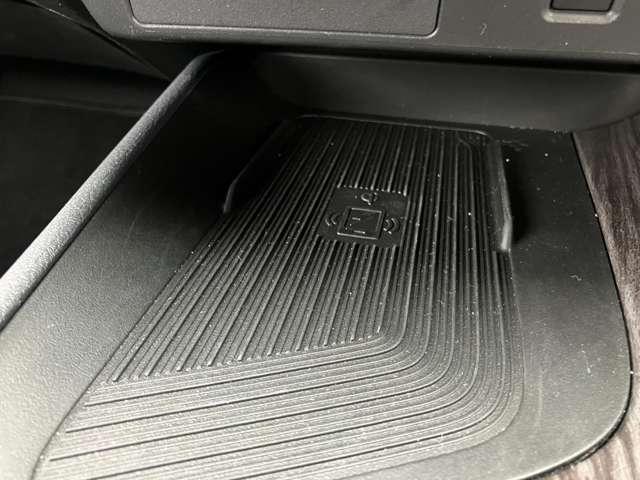 オーラ １．２　Ｇ　９０周年記念車　ＮｉｓｓａｎＣｏｎｎｅｃｔナビ　ＥＴＣ２．０　アラウンドモニ　ＬＥＤ　スマートキー　衝突軽減ブレーキ　オートエアコン　アルミ　メモリーナビ　バックカメラ　サイドカメラ　キーレス　ＥＴＣ　レーダークルーズ（17枚目）