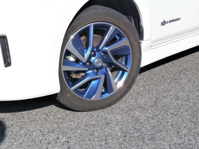 リーフ ３０ｋＷｈ　Ｇ　エアロスタイル（2枚目）