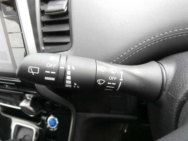 セレナ 1.2 e-POWER ハイウェイスター V ナビ・TV・プロパイロット搭載車・(14枚目)