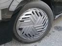 アルミホイール付！鉄ホイールと違って軽いので燃費にも影響してきます。ガソリンの高騰に少しは貢献します！足元がきまります。