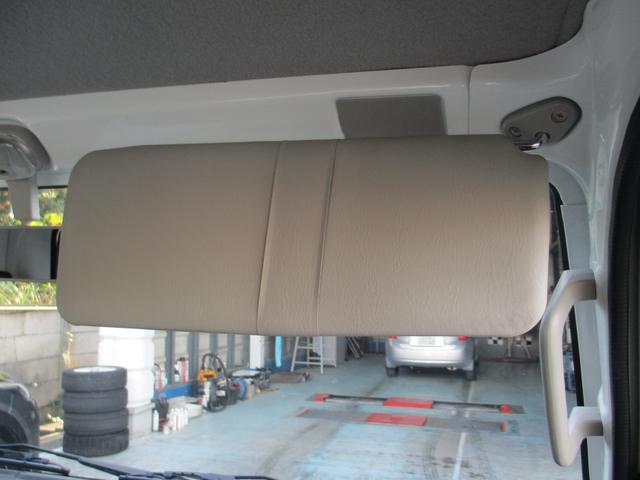 運転席サンバイザー