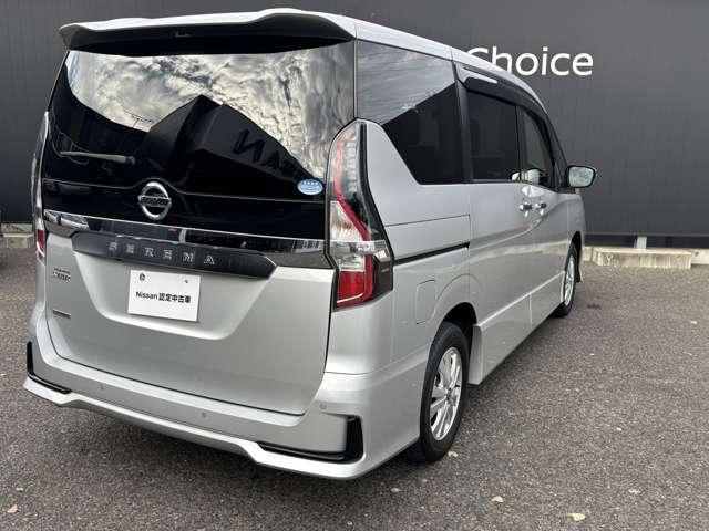 セレナ 2.0 ハイウェイスター V 4WD 衝突軽減ブレーキ バックカメラ LED(3枚目)