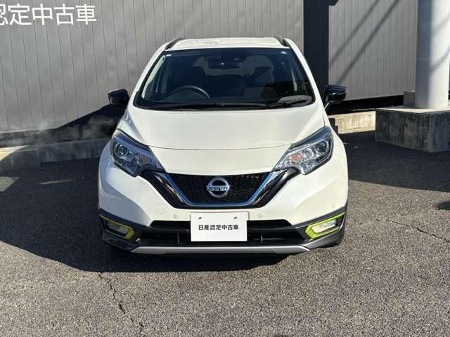 �L���b�ƃX�^�C���b�V���ȃt�����g�}�X�N�ɃV�[�M�A���~�e�b�h�̓����̃O���[���J���[���ڂ������f�U�C����