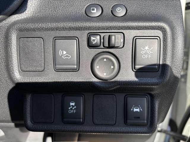 �q�Ԑ���E�h�~�x���V�X�e���r�Ӑ}�����Ԑ�����͂ݏo�����ɂȂ������A�x���Ƃƃu���[�L���̓X�e�A�����O��������Ĉ��S�^�]���T�|�[�g�B