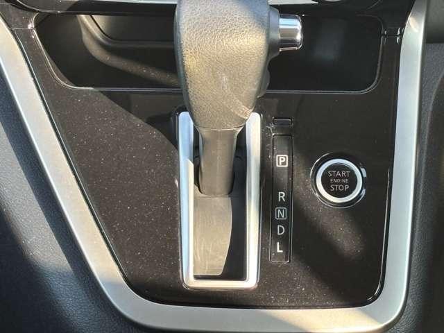 セレナ ２．０　Ｘ　４ＷＤ　衝突軽減ブレーキ　ＡＶＭ　ＬＥＤ　ＥＴＣ（12枚目）