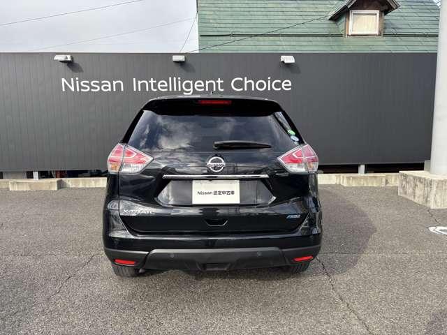 �����ɂ���������o�b�N�J�����Ō��̏�Q������s�҂��m�F�ł��܂��B