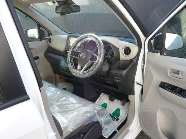 デイズ ６６０　Ｘ　４ＷＤ　純正ナビゲーション（4枚目）